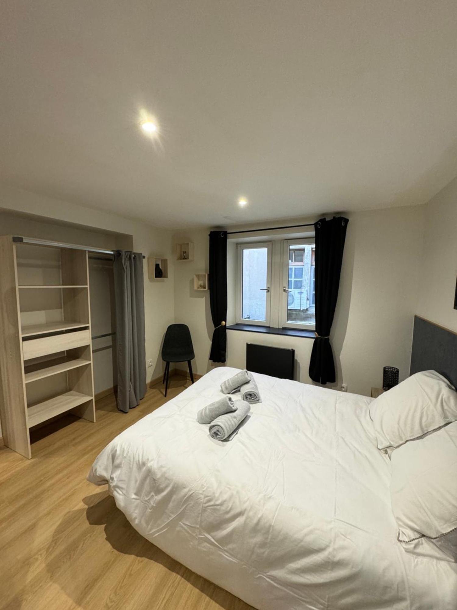Nancy Blue Stan Apartment ภายนอก รูปภาพ
