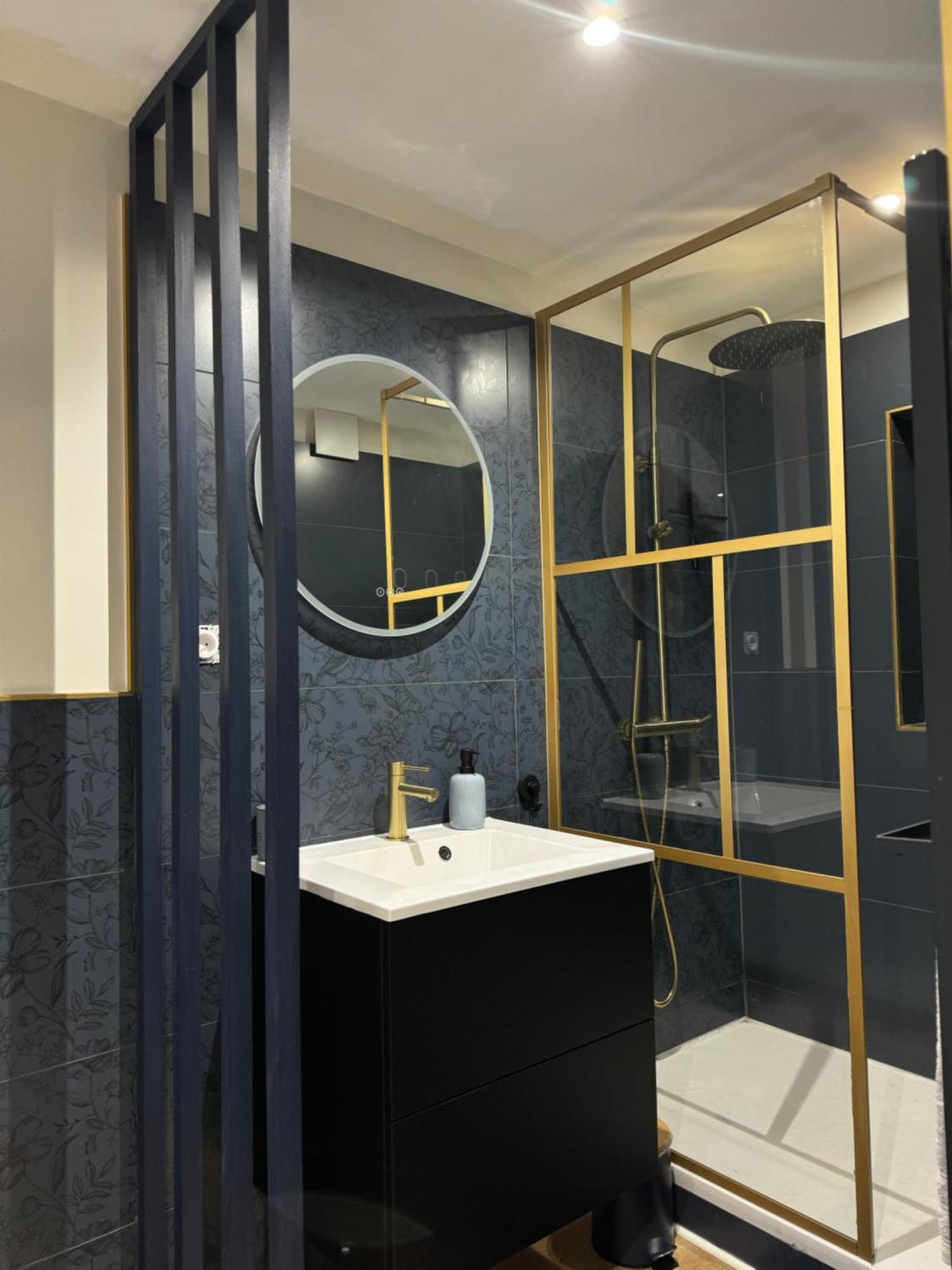 Nancy Blue Stan Apartment ภายนอก รูปภาพ